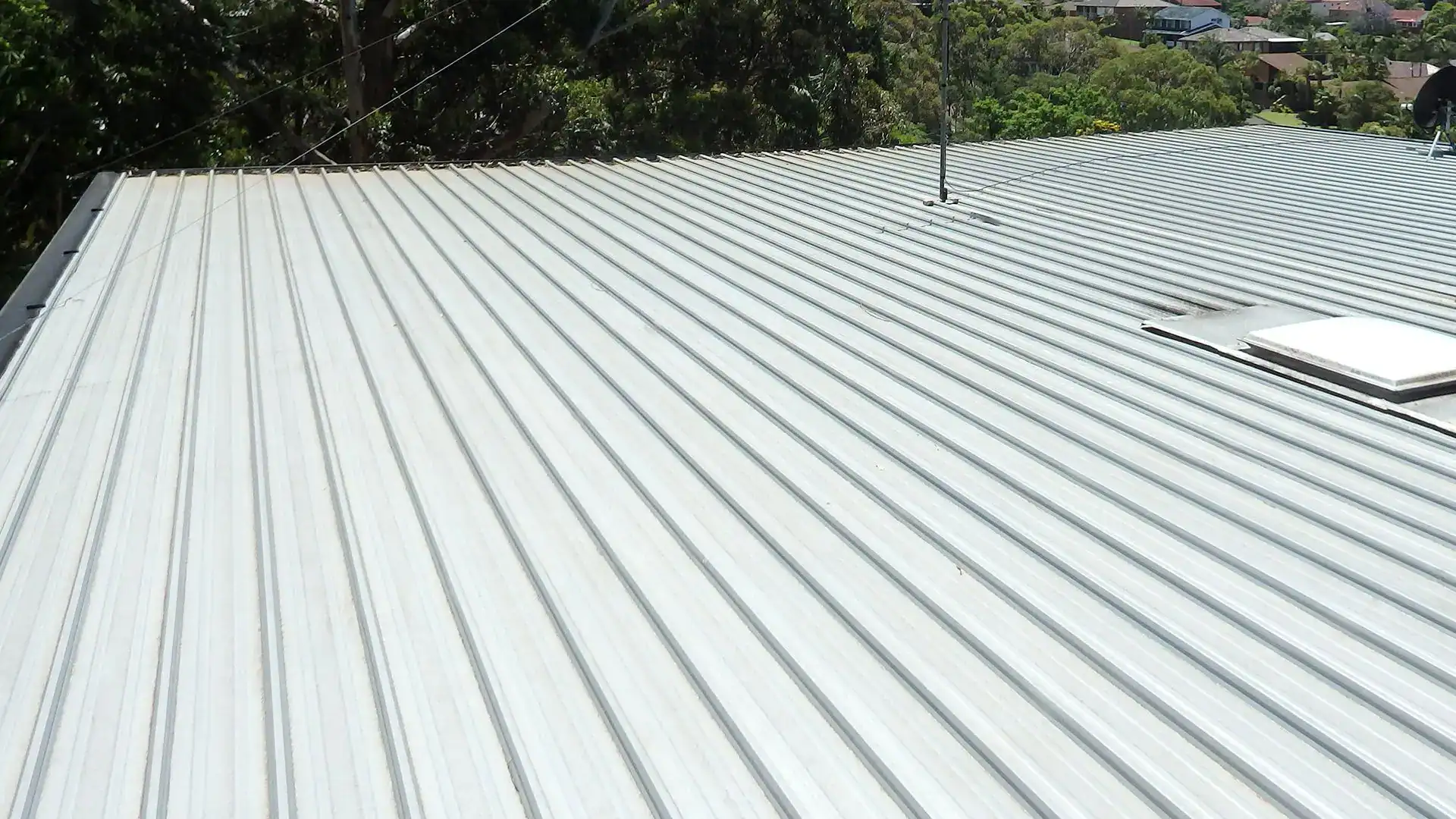 old-timers-roofing-inc-commercial-roofing-hero-2880w